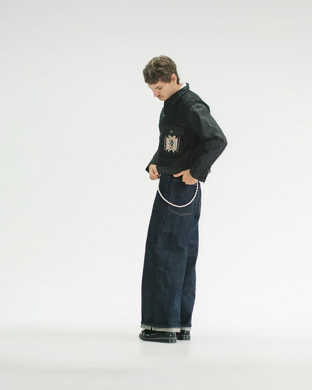 Side View with Pocket Detail - Shot by Truong Thanh (@883dpi)