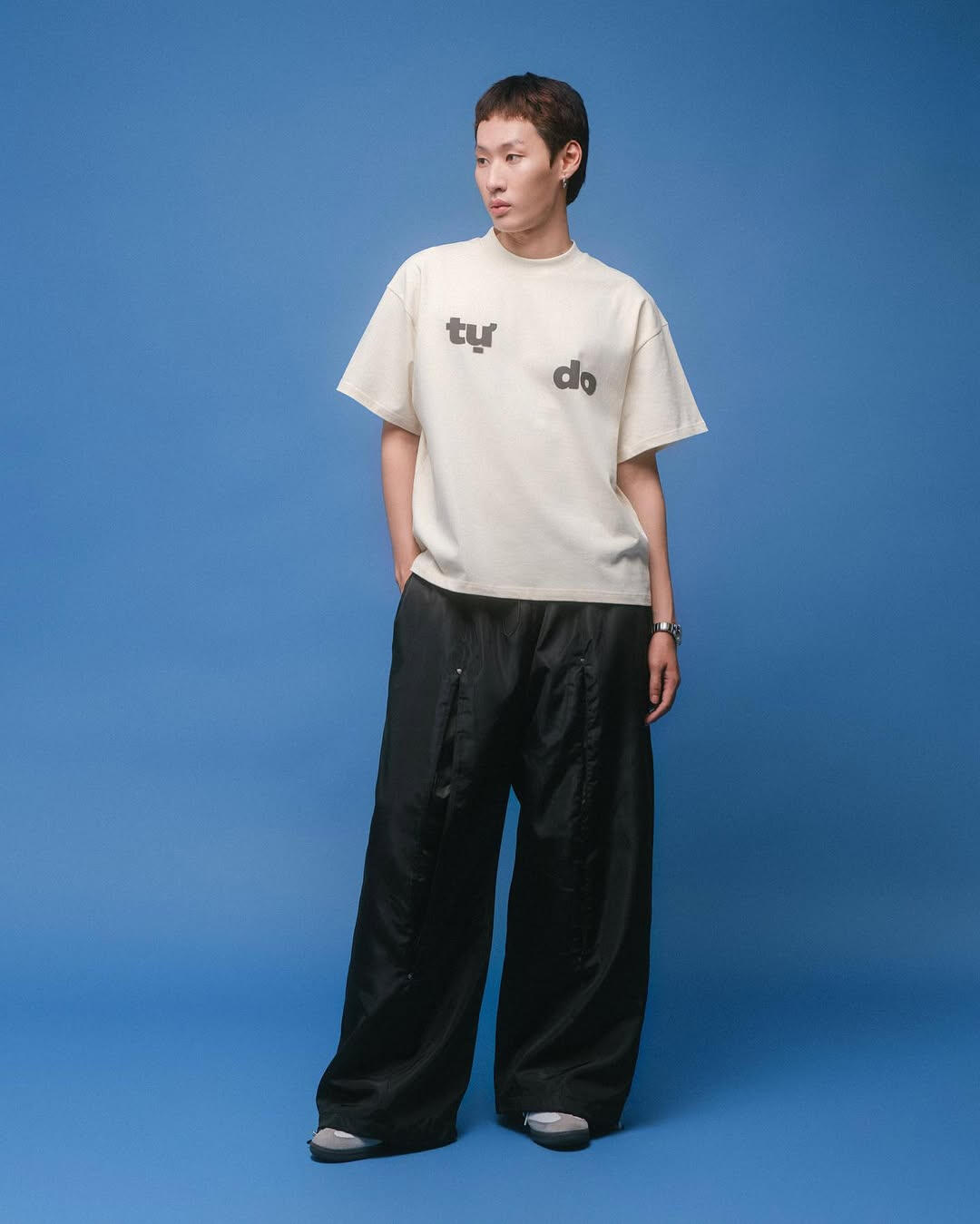 Hands-in-Pocket, Slight Angle View - Shot by Dang Hoang An (@hoangan.raw)